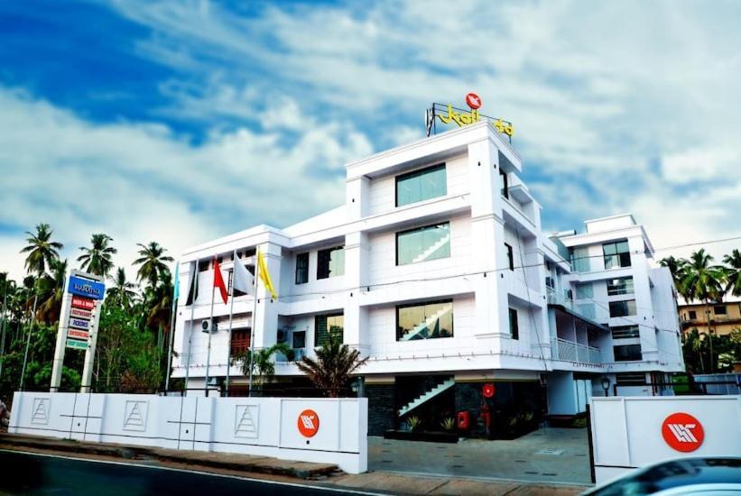 Kallada Mamatha Motels Kunnamkulam 外观 照片